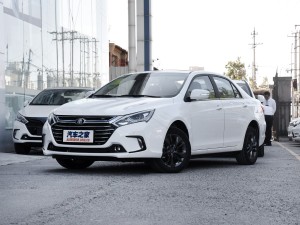 比亞迪 秦 2017款 1.5T 尊貴型
