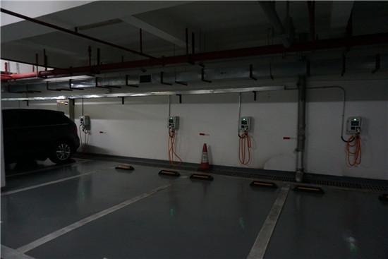 真實(shí)體驗(yàn) 深圳電動(dòng)汽車充電樁現(xiàn)況