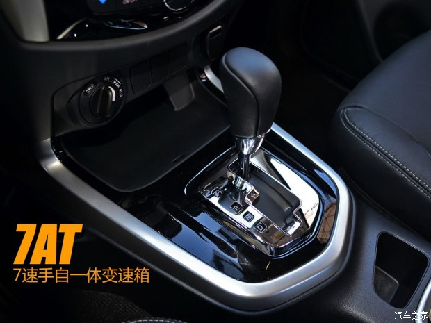 鄭州日產 納瓦拉 2017款 2.5L自動四驅豪華版QR25