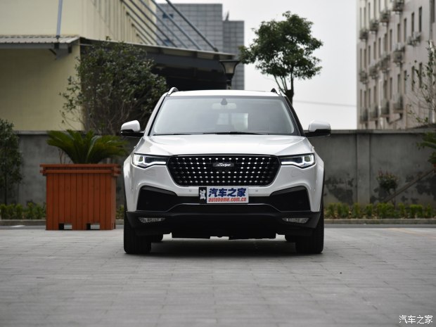 眾泰汽車 眾泰T700 2017款 基本型