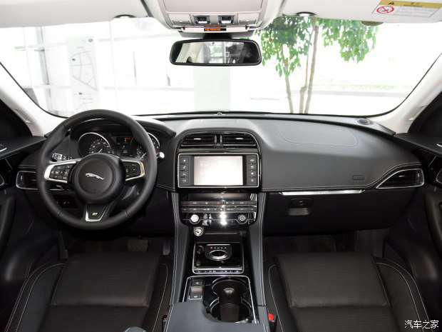 捷豹 捷豹F-PACE 2016款 3.0 SC 四驅R-Sport運動版
