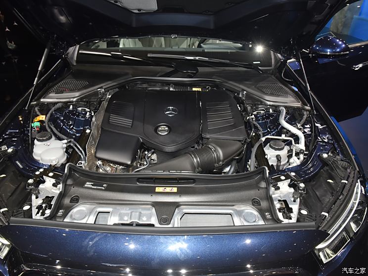 北京奔馳 奔馳E級(jí)新能源 2024款 E 350 e L 插電式混合動(dòng)力轎車